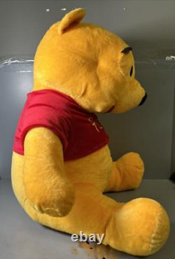 30in Winnie The Pooh ONE OF A KIND DISNEY TOON STUDIOS EMP RECOGNITION PRIZE