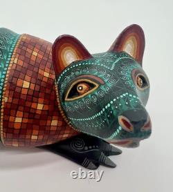 ARMADILLO- One of a kind wood hand-carved ALEBRIJE from Oaxaca, México