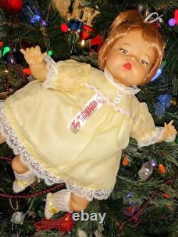 Collectible Tiny Thumbelina & Accessories. Turn Knob Works! Ooak Brown Eyes