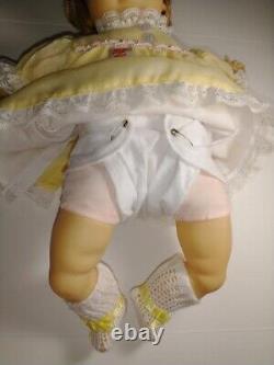 Collectible Tiny Thumbelina & Accessories. Turn Knob Works! Ooak Brown Eyes