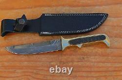 Custom made beautiful damascus collectable hunting knife one of a kind. 9028