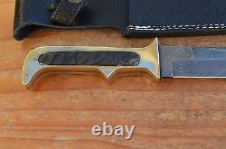 Custom made beautiful damascus collectable hunting knife one of a kind. 9028