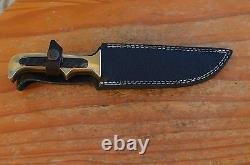 Custom made beautiful damascus collectable hunting knife one of a kind. 9028