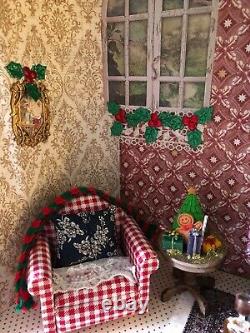 Dollhouse Miniature Diorama CHRISTMAS ROOM 112 Collectible with LIGHTS
