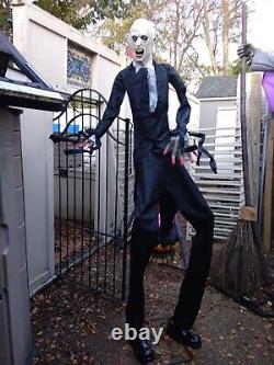 Halloween Animatronic Life Size Animated 8 Ft Tall One Of A Kind Vampire Prop