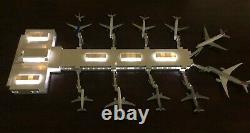 Model Airport Terminal 1400 Scale Includes Lights & Jetways one of a kind