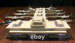 Model Airport Terminal 1400 Scale Includes Lights & Jetways one of a kind