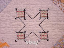 ONE OF A KIND PATTERN EMBROIDERED AND PIECED / APPLIQUE ANTIQUE QUILT 30s/40s