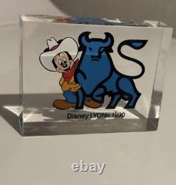 One Of A Kind! Disney LYONS, MICKEY MOUSE MERRILL LYNCH BULL Acrylic Paperweight