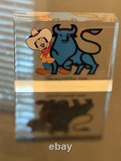 One Of A Kind! Disney LYONS, MICKEY MOUSE MERRILL LYNCH BULL Acrylic Paperweight