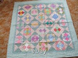 One of a Kind 30's reproduction Machine pieced & quilted baby quilt (45 X 45)
