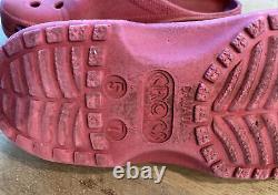 One of a kind Crocs collectible Raspberry color with no strap M5/W7 used