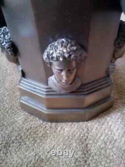 One-of-a-kind Rare Vintage Large & Heavy Bronze W. Shakespeare Statue Sculpture