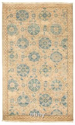 Traditional Hand-knotted Carpet 3'1 x 5'3 Wool Area Rug