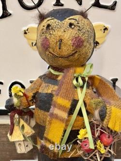VTG Krisnick by Tom Panetta Handcrafted Primitive Standing Bumblebee 15 USA
