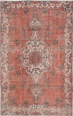 Vintage Hand-Knotted Area Rug 5'10 x 9'4 Traditional Wool Carpet