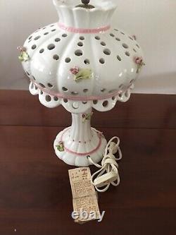 Vintage One-of-a-Kind Handpainted ItalyLamp-Girls White WithPink Roses A. Z. Nove