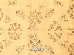 Vintage Traditional 5'8 x 9'2 Hand-Knotted Oriental Wool Area Rug