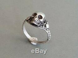WOW! RARE ONE OF A KIND ANTIQUE vintage German MEMENTO MORI SKULL SILVER RING