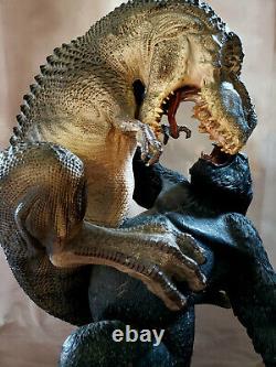 Weta KING KONG V-Rex VS Kong 24 Scale Statue with Custom Girl One of a Kind