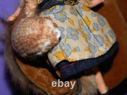 90 Figurine de Santa unique en son genre courant avec poupée et valise par LOIS CLARKSON