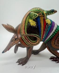 ARMADILLO ET LÉZARD- Belle pièce unique en bois sculptée à la main ALEBRIJE