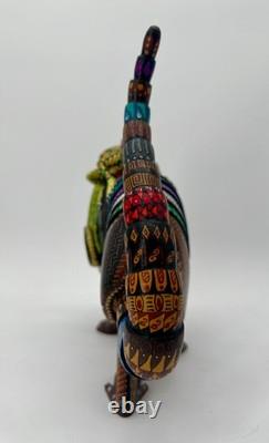 ARMADILLO ET LÉZARD- Belle pièce unique en bois sculptée à la main ALEBRIJE