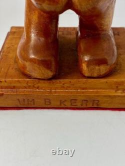 Art populaire outsider sculpture sur bois May Belle Strange Bonne idée Wm Kerr Figure féminine