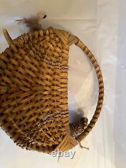 Art rare: Un panier en bois de cerf tissé à la main unique des Amérindiens Navajo