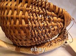 Art rare: Un panier en bois de cerf tissé à la main unique des Amérindiens Navajo