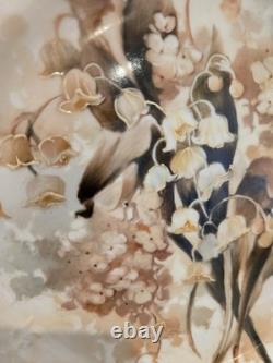 Assiettes peintes à la main uniques et personnalisées avec muguet et hortensias