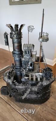Bateau en métal vintage, sculpture. UNIQUE EN SON GENRE