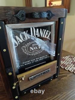 Boîte Jack & Coke pour comptoir/bar, pièce unique, fabriquée à la main. JOLIE ?