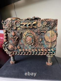 Boîte de rangement steampunk unique en son genre, design industriel victorien fait à la main