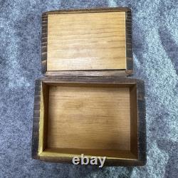 Boîte en bois mexicaine vintage Chico par Pintado A Mano, sculpture d'art populaire, pièce unique