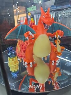 Bong en verre Charizard par Saiyan Glass, pièce unique