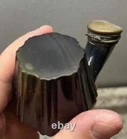 Bouilloire à thé unique en son genre en encre de cobalt/ambrée avec beaucoup de tourbillons à voir absolument.