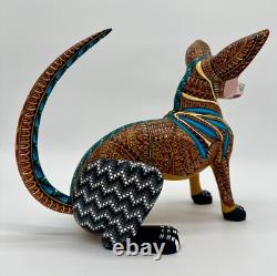 CHIEN - Magnifique alebrije en bois sculpté à la main, unique en son genre, provenant d'Oaxaca, Mexique