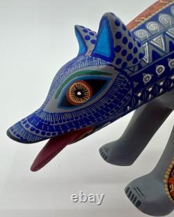 COYOTE- Un alebrije unique en bois sculpté à la main d’Oaxaca, Mexique