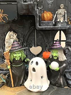 Château hanté d'Halloween Maison de poupée unique peinte à la main Décoration effrayante