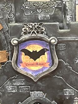 Château hanté d'Halloween Maison de poupée unique peinte à la main Décoration effrayante