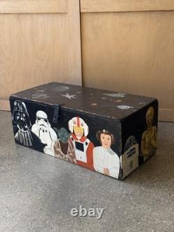 Coffre / Boîte d'Art Populaire Star Wars. Fait par un Artiste. Peint à la Main, Unique en Son Genre.