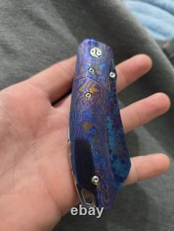 Couteau de collection unique avec manche en Timascus et lame en damas peau de dragon