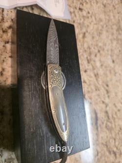 Couteau de poche William Henry unique trimestriel. Topaze naturelle Koftgari 24k.