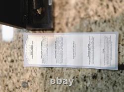 Couteau de poche William Henry unique trimestriel. Topaze naturelle Koftgari 24k.