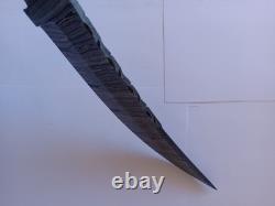 Couteau pirate en damas unique en son genre