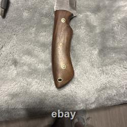 Couteau unique et j'en ai ajouté un autre