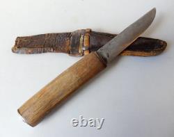 Couteau unique fait main Hmong (Vietnam) avec manche en bois et étui en cuir