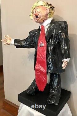 Donald Trump, figurine unique en papier mâché, fabriquée à la main aux États-Unis.