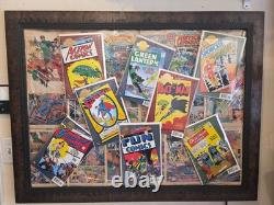 Éditions Millennium de One of a Kind Comics JLA DC avec présentoir et œuvre encadrée